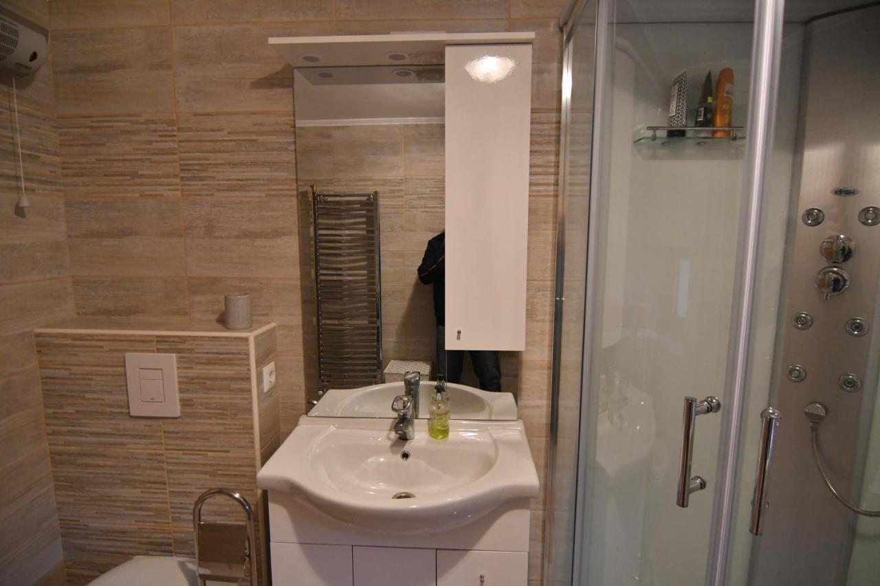 Apartment Perunika 采尔克诺 外观 照片